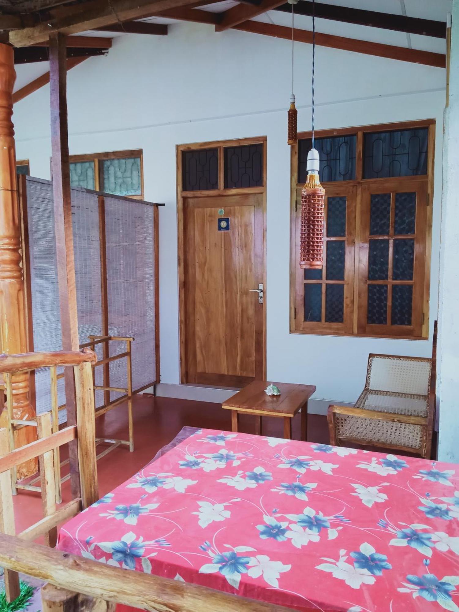 Nethmi Homestay & Restaurant Tangalle Quarto foto