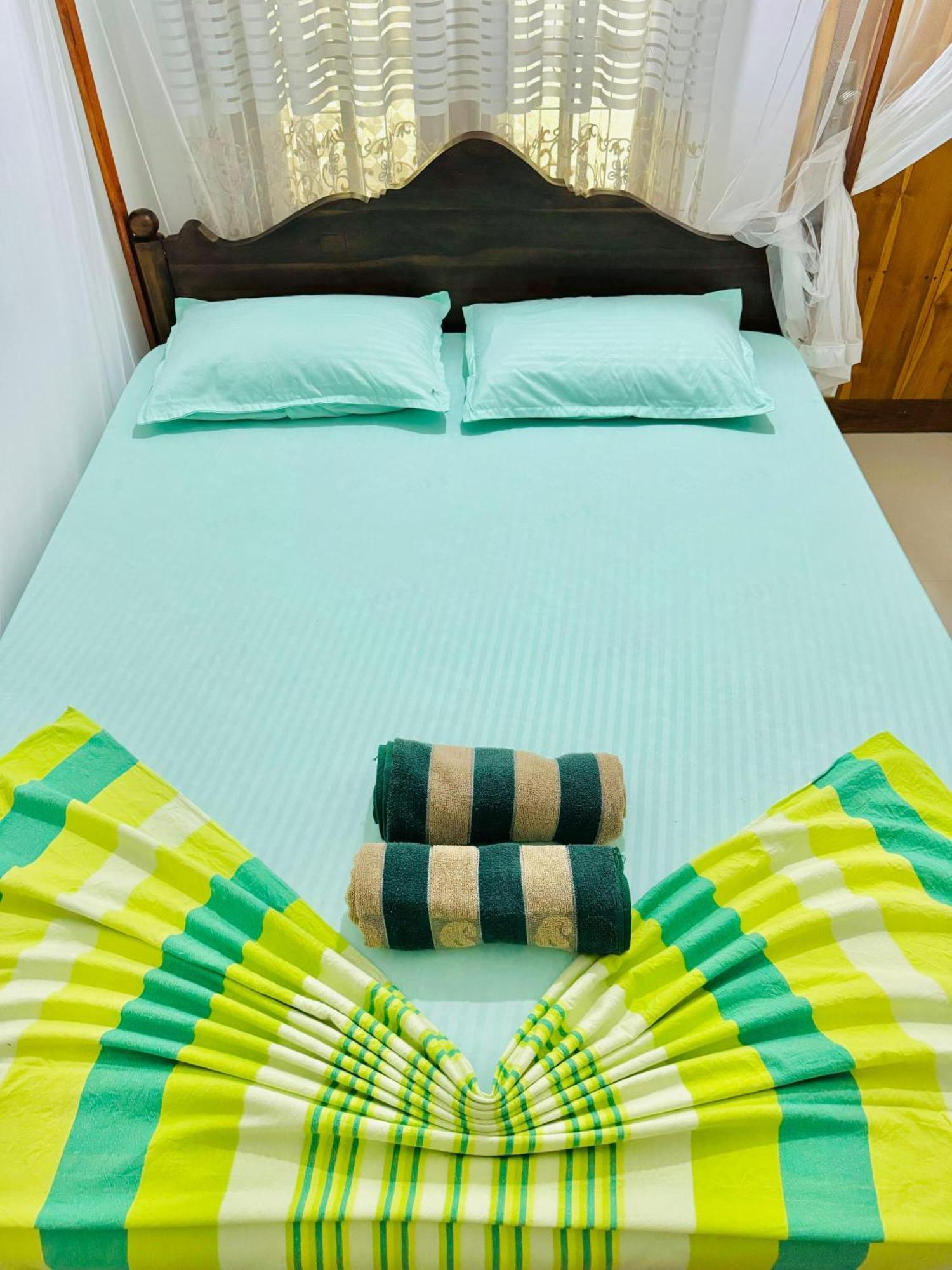 Nethmi Homestay & Restaurant Tangalle Quarto foto