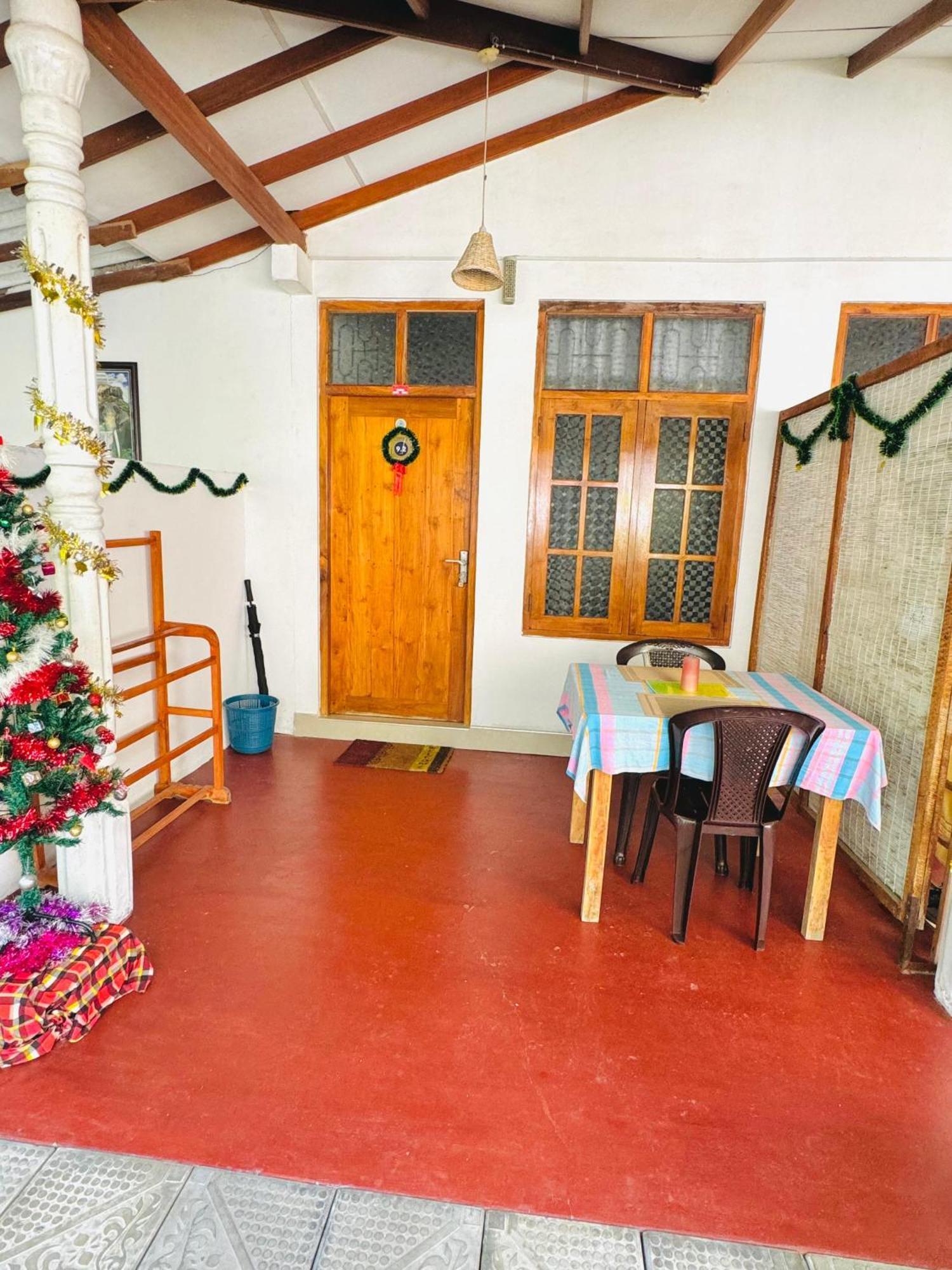 Nethmi Homestay & Restaurant Tangalle Quarto foto