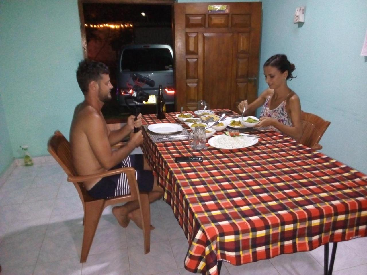 Nethmi Homestay & Restaurant Tangalle Exterior foto